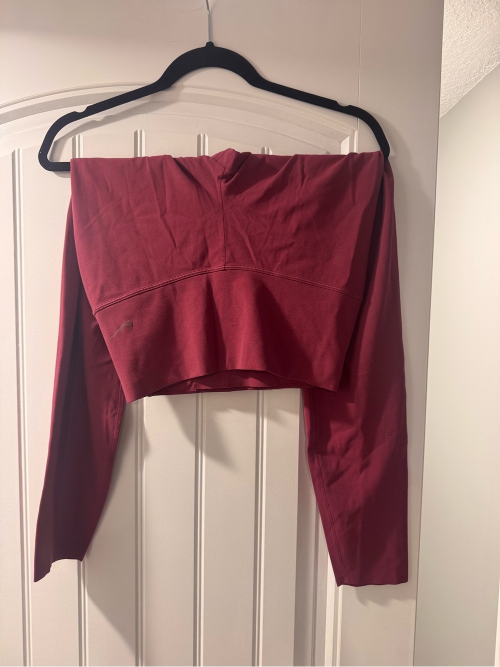 Nike Women’s Crop Top Long Sleeve in Deep Berry